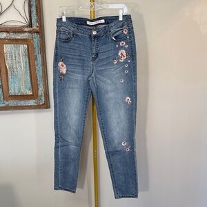 Tinseltown Blue Jeans with Pink Floral Embroidery EUC 11